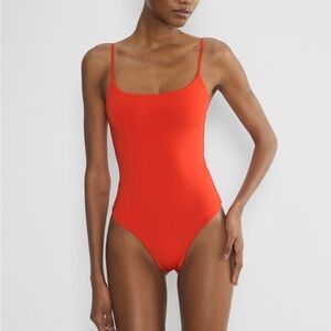 EUC (hot pink) Aritzia Babaton Contour spaghetti strap bodysuit